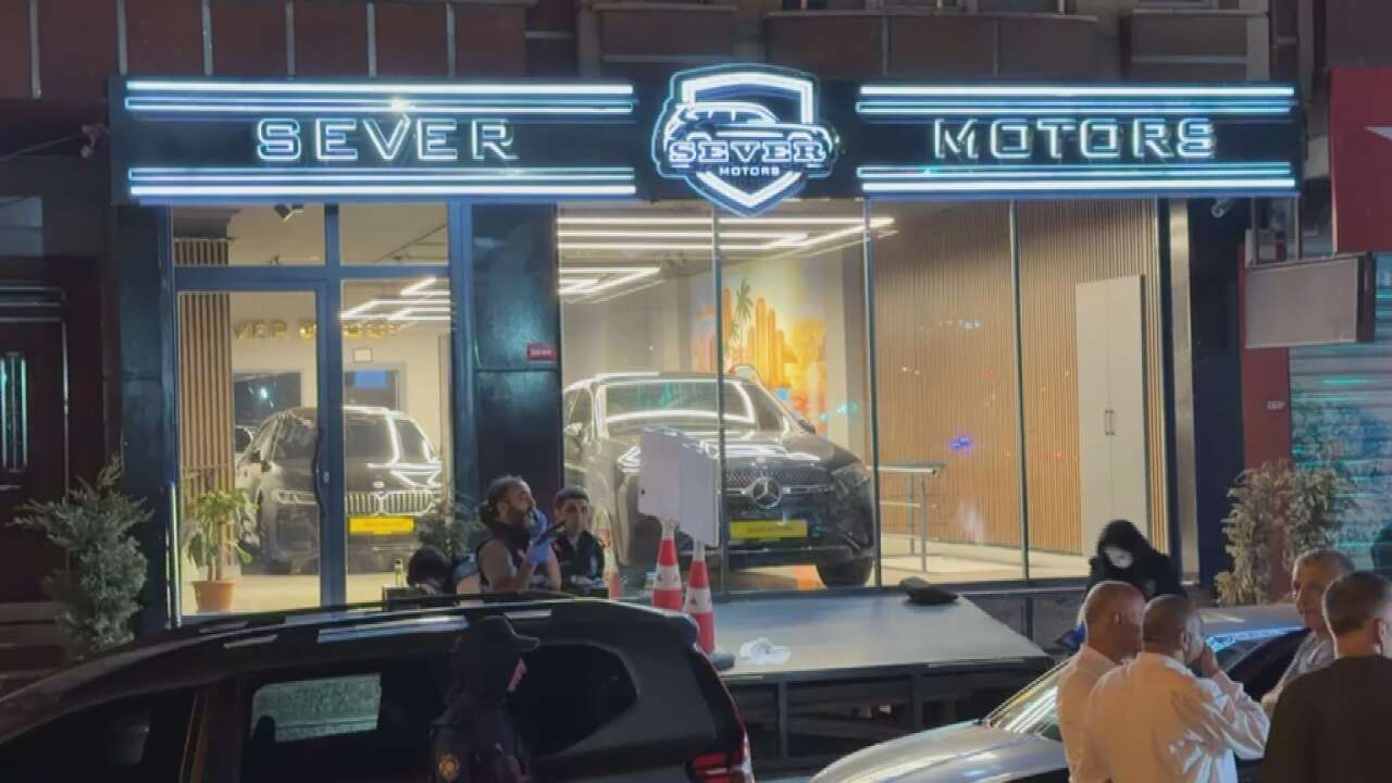 Oto galeriye silahlı saldırı! Ensar Sever öldü, 3 de yaralı var 2